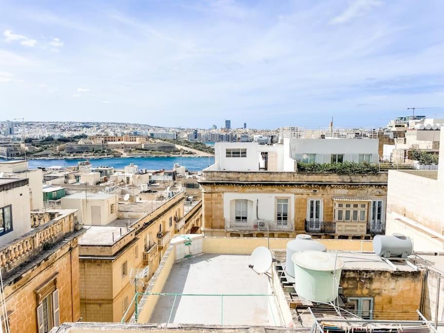 City Penthouse With Roof Terrace And Sea Views Valletta Buitenkant foto