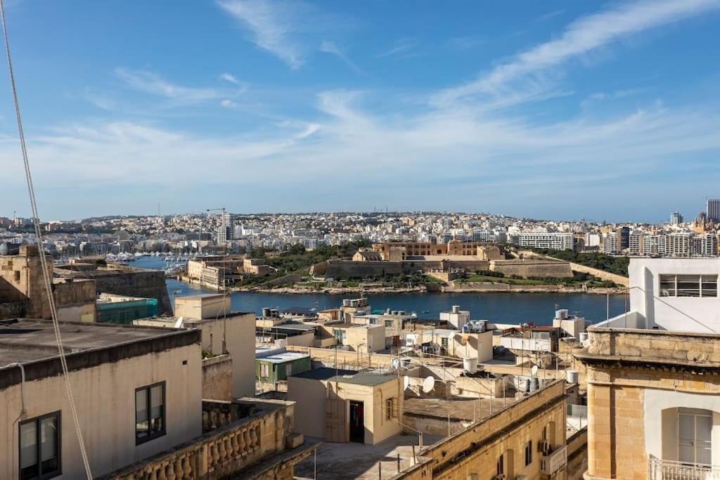 City Penthouse With Roof Terrace And Sea Views Valletta Buitenkant foto