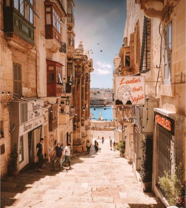 City Penthouse With Roof Terrace And Sea Views Valletta Buitenkant foto