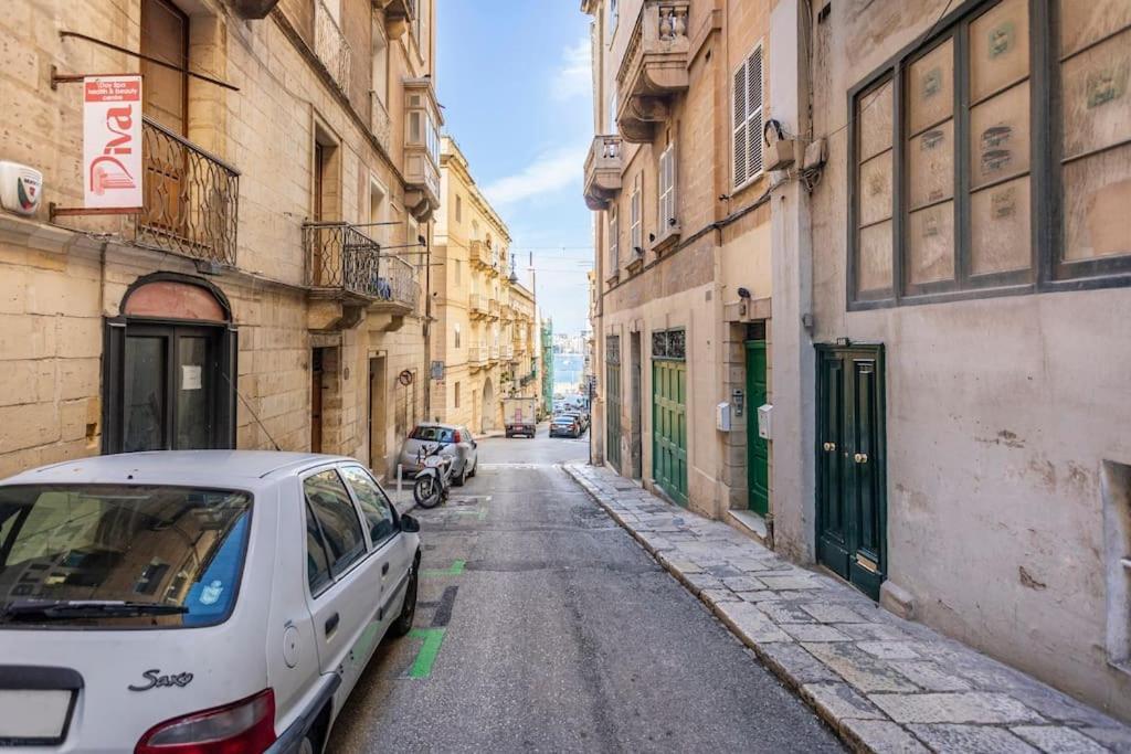 City Penthouse With Roof Terrace And Sea Views Valletta Buitenkant foto
